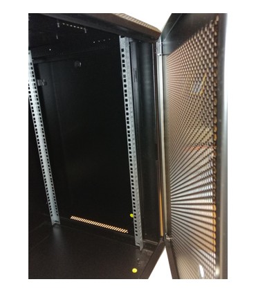 Rack Mural 19" 15U Fondo 600 Puerta metálica perforada